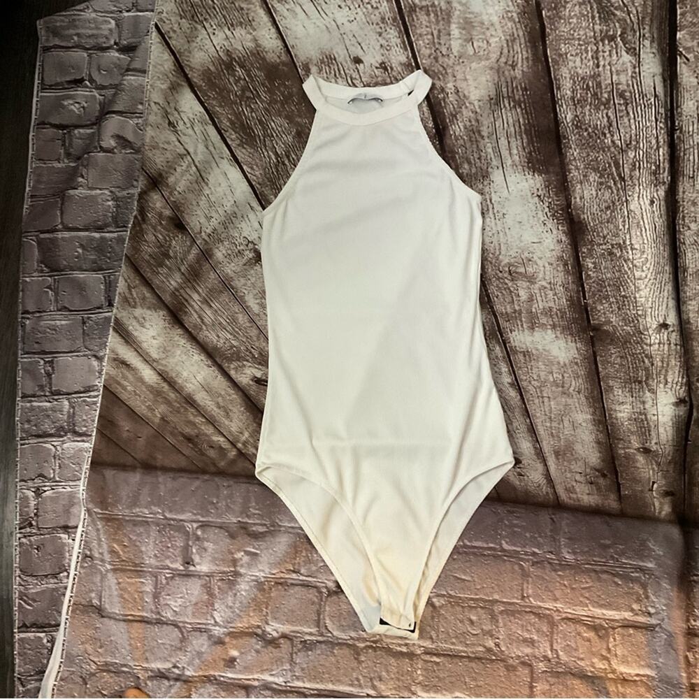 ZARA Trafaluc White Ribbed Bodysuit S Elevated Basic Casual Minimalist Layering